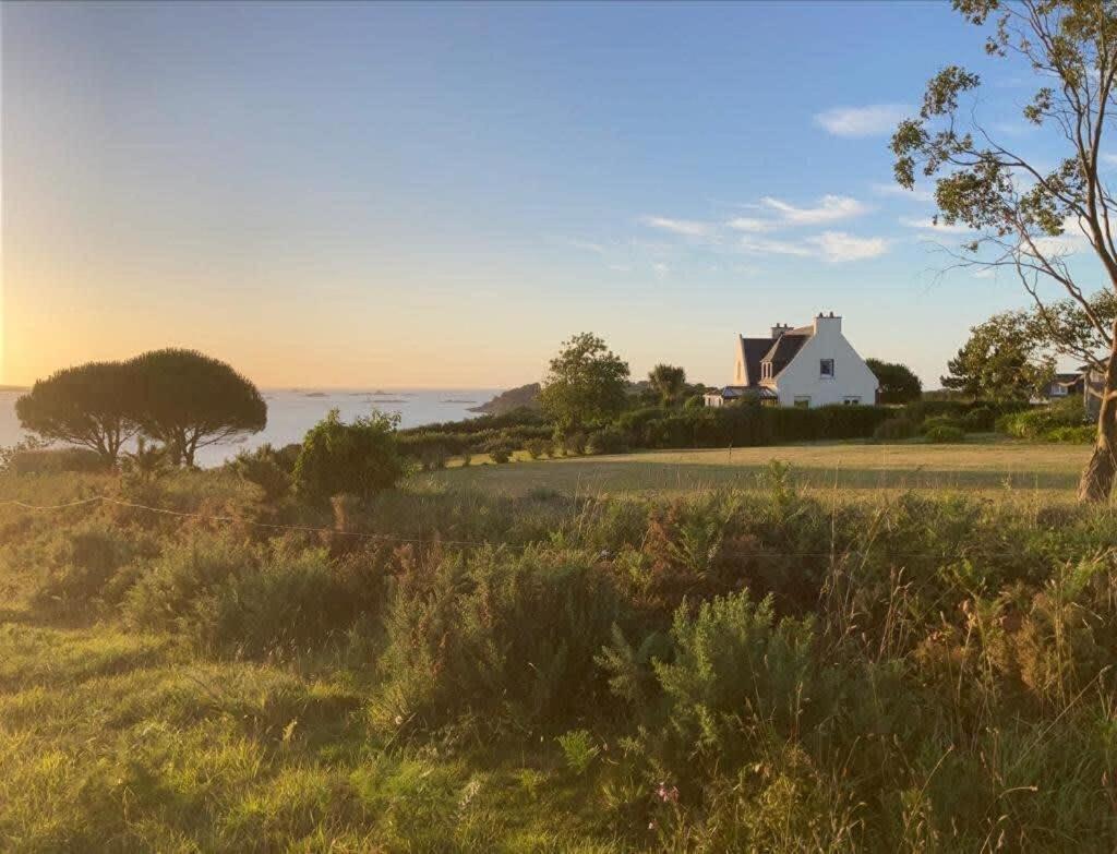 Kermartin - Maison De Famille Avec Vue Sur La Baie De Morlaix Plouezoc'h Екстер'єр фото